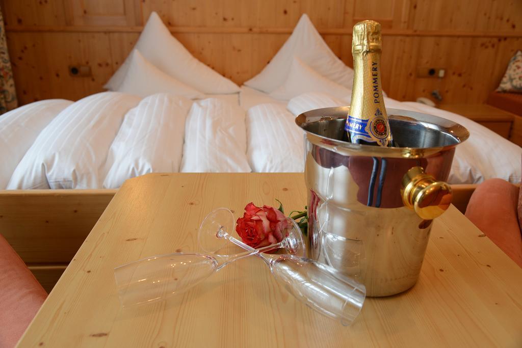 "Quality Hosts Arlberg" Hotel Garni Moessmer Sankt Anton am Arlberg Exteriér fotografie