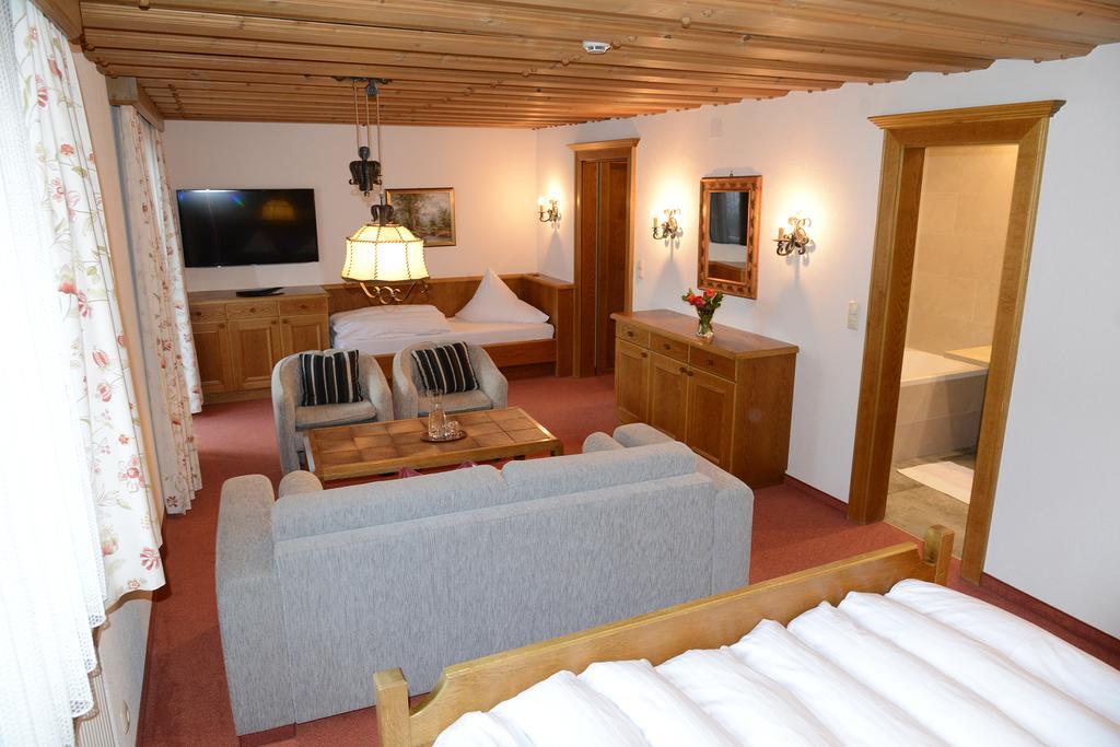"Quality Hosts Arlberg" Hotel Garni Moessmer Sankt Anton am Arlberg Exteriér fotografie